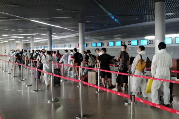 日本から帰国のカンボジア人がコロナ感染、合計306人に