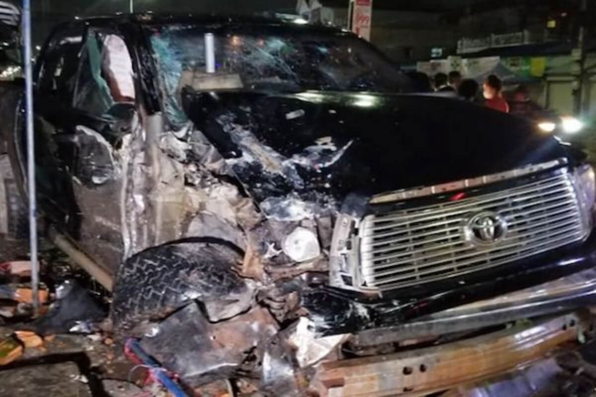 ピックアップトラックが飲酒運転で事故、6人死傷：プノンペン