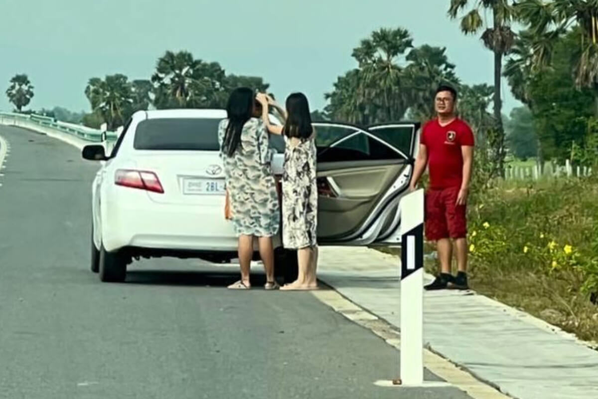 プノンペン〜シアヌークビル高速道路で自撮りをしないよう呼びかけ