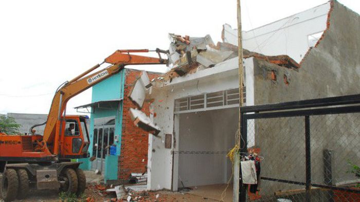 ホーチミンに違法建築物数百件、規制の緩さが原因か