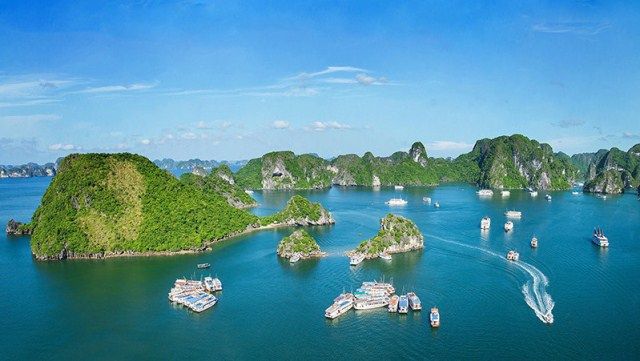 ハロン湾、「最も美しい世界遺産100選」に