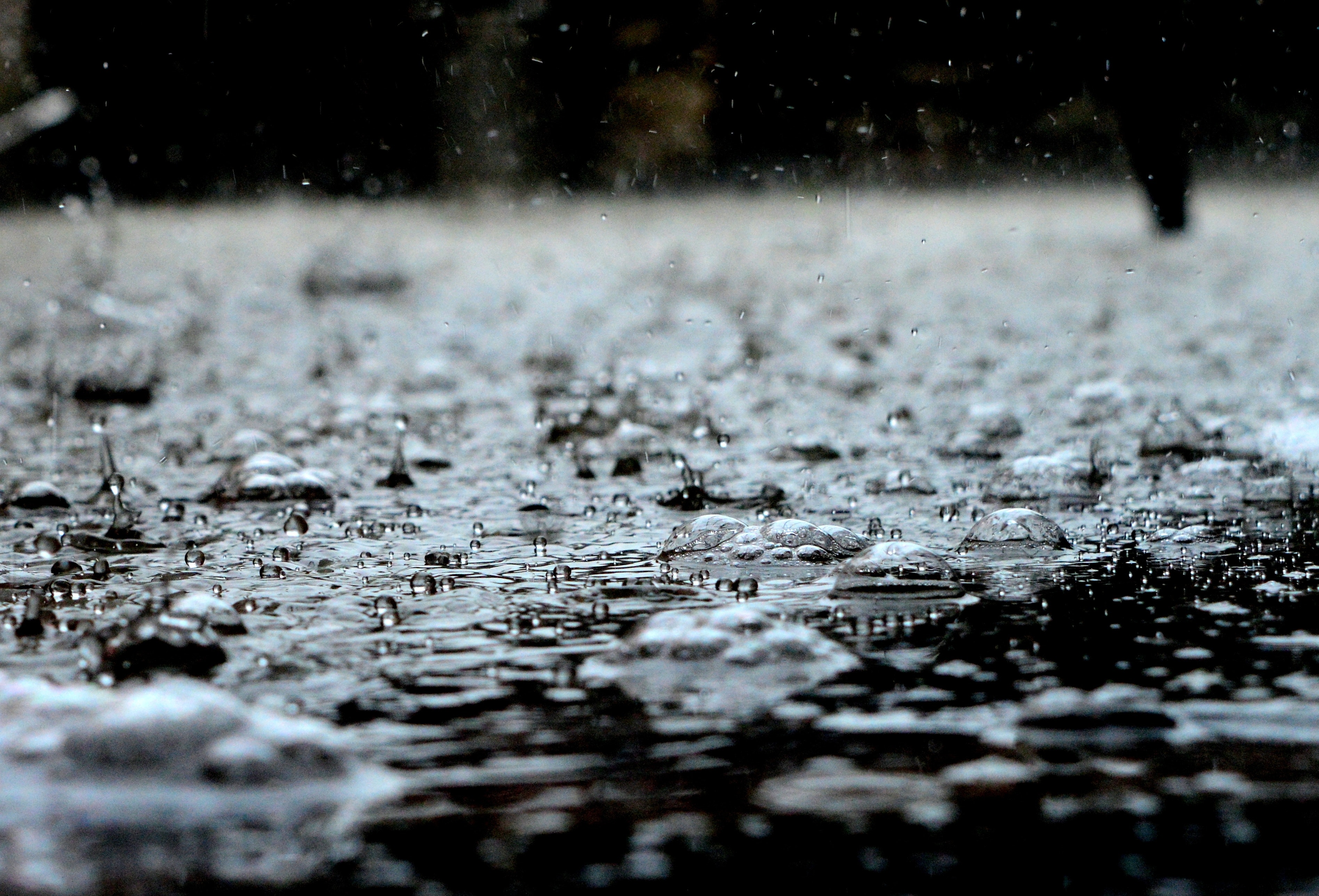 ベトナム中部、豪雨により洪水発生か