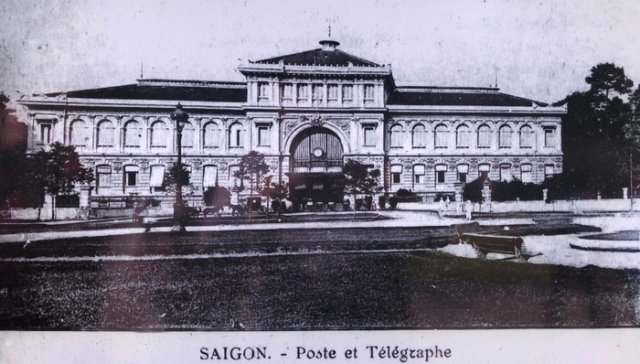 ホーチミン、フランス建築の写真展開催