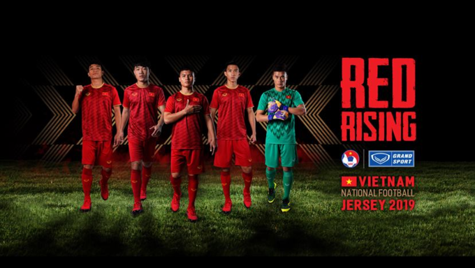 サッカーベトナム代表、2019年に向け新たなユニフォームを公開