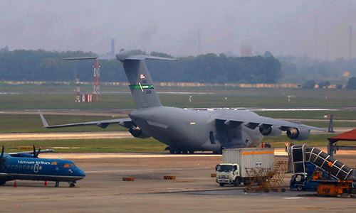 ノイバイ国際空港、米国大統領の受け入れ準備整う