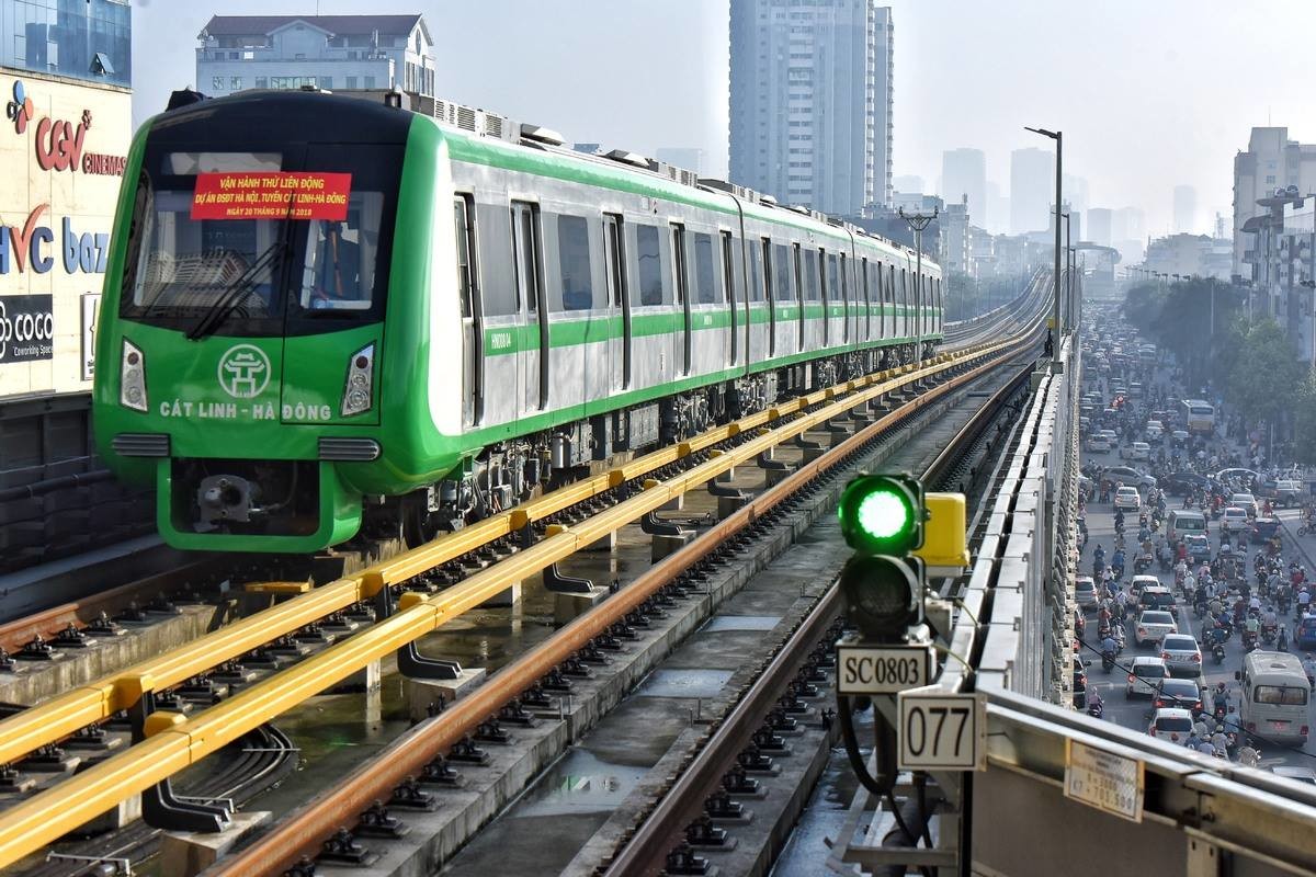 ハノイ、鉄道運賃上限1万5000ドンに