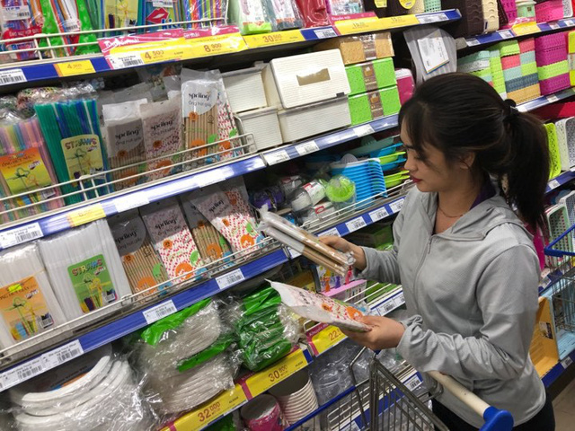 ベトナムの大手スーパー、プラスチック製ストローの販売中止