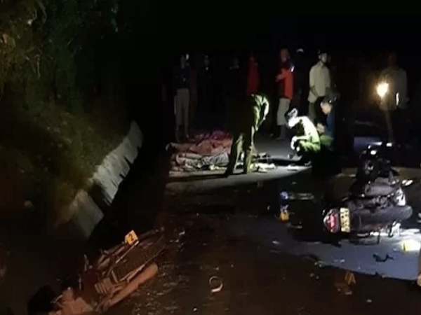 ベトナム中部で交通事故、少年4名死亡