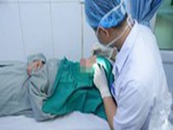 ホーチミンで相次ぐ、整形手術後に女性が死亡