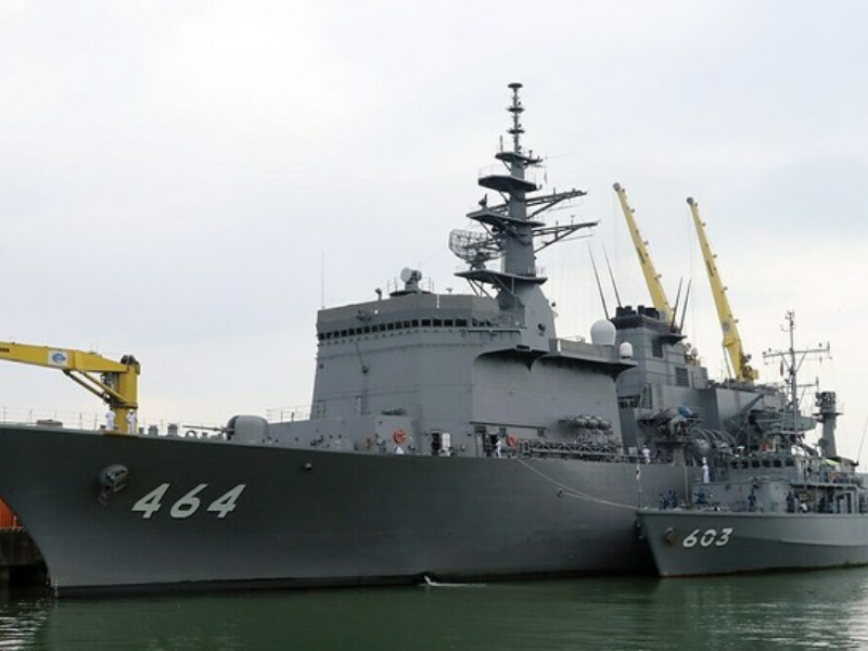 海上自衛隊の軍艦2隻、ダナンに寄港