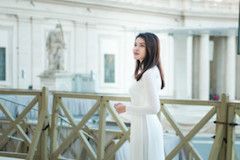 アオザイを着た美しいミス・ベトナム