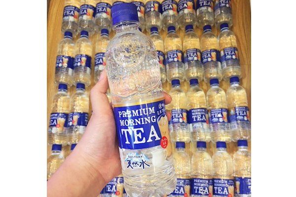 日本の透明なミルクティー、ベトナムのオンラインショップで大人気