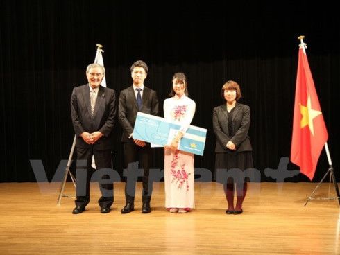 神田外語大学でベトナム語スピーチコンテストを開催