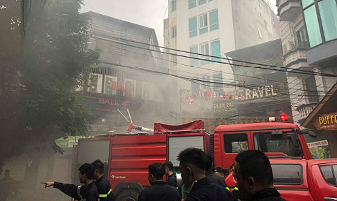 ハノイ、旧市街で火災発生
