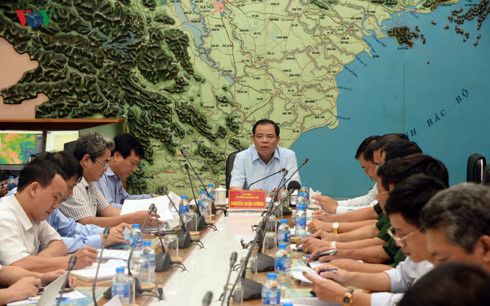 地方自治体、台風MUNへの警戒を促す