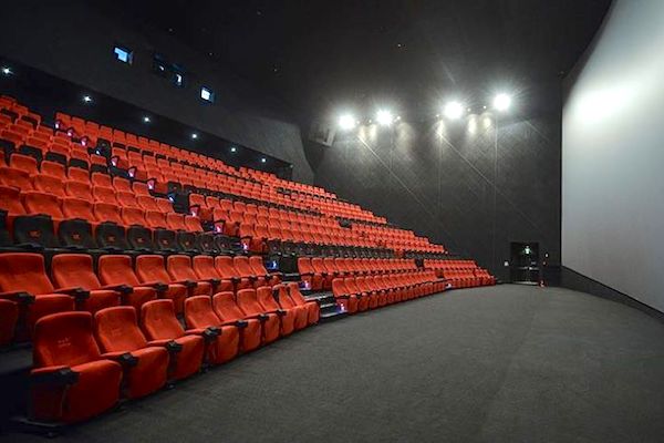 ビンコムプラザの映画館の旧記事掲載写真
