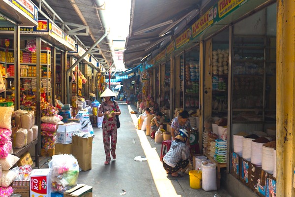 コン市場