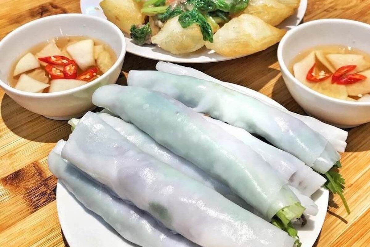 麺だけじゃない！揚げ＆巻きフォーが楽しめる「フーンマイ」
