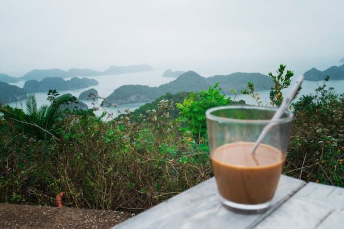 観光の休憩にもピッタリ＊ハロン湾を見渡せる絶景カフェ5選