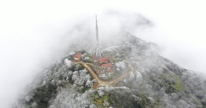 フィアオアック山の山岳風景
