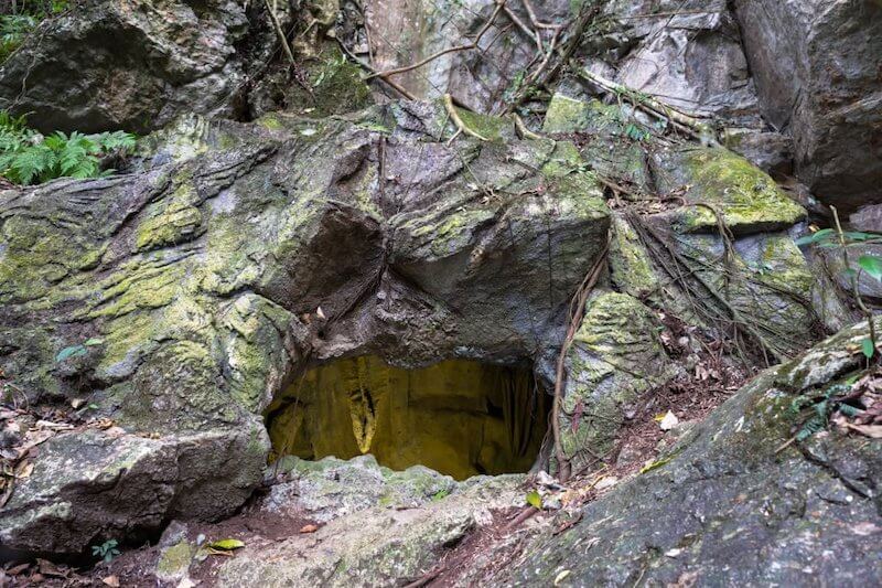 パックボー史跡のコックボー洞窟周辺