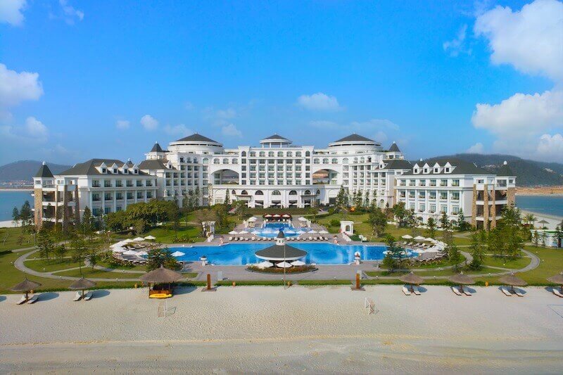 Vinpearl Resort & Spa Ha Longのリゾート外観