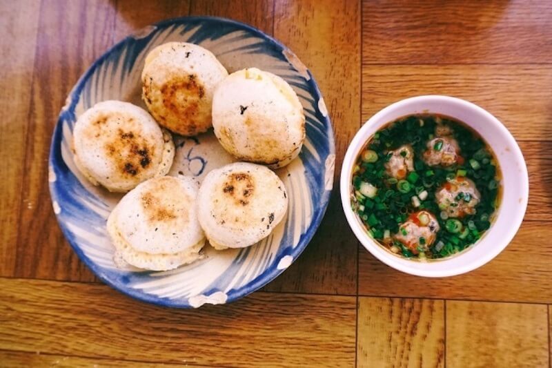バインカン（Bánh căn）