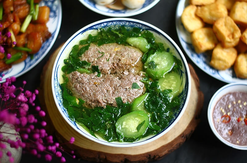 ツルムラサキを使ったCanh mồng tơi