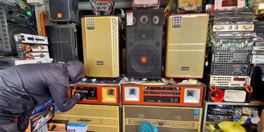 ホーチミンのニャットタオ電子市場周辺