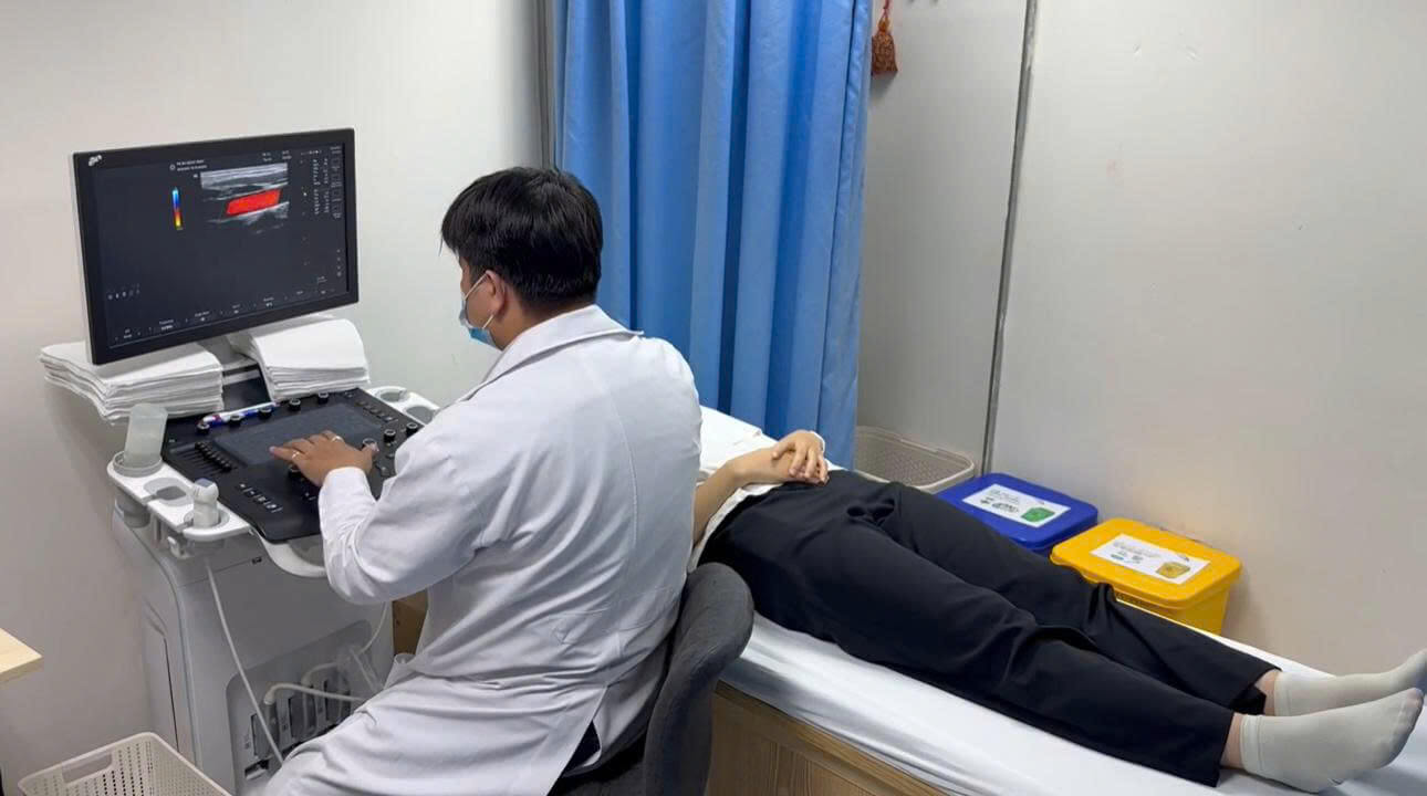 ゴックミン総合クリニックの心エコー検査
