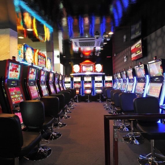 Paradise Club(First Hotel内)