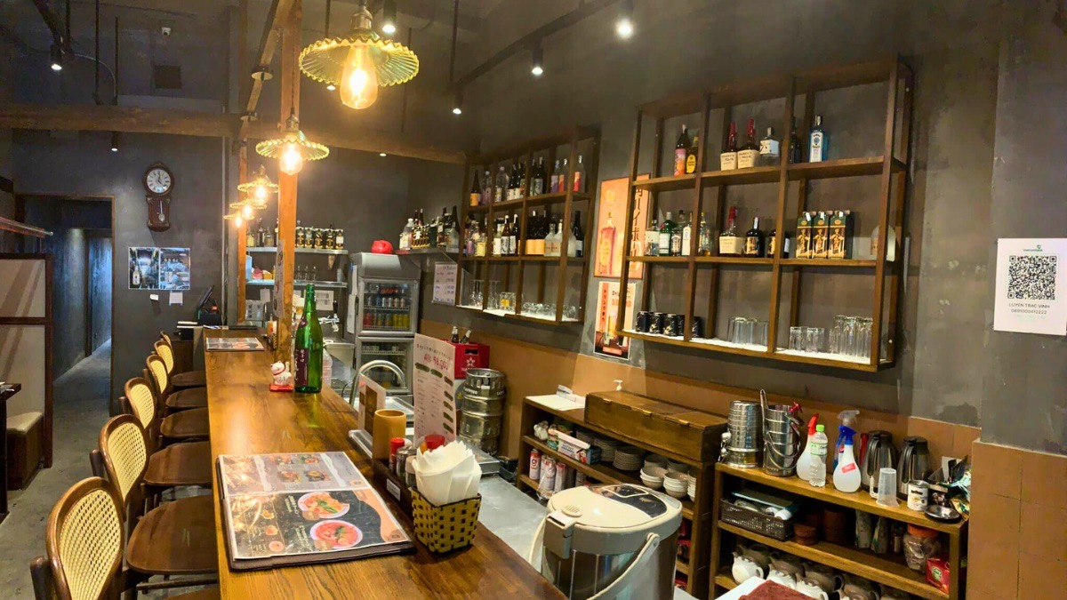 初詣 レトロな雰囲気の店内