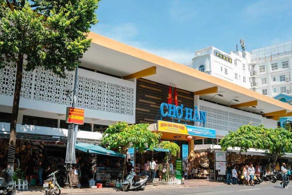 ダナン中心部のハン市場