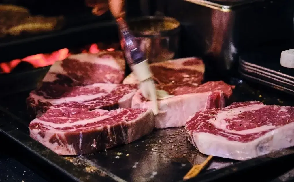 MOO BEEF STEAKのステーキ料理