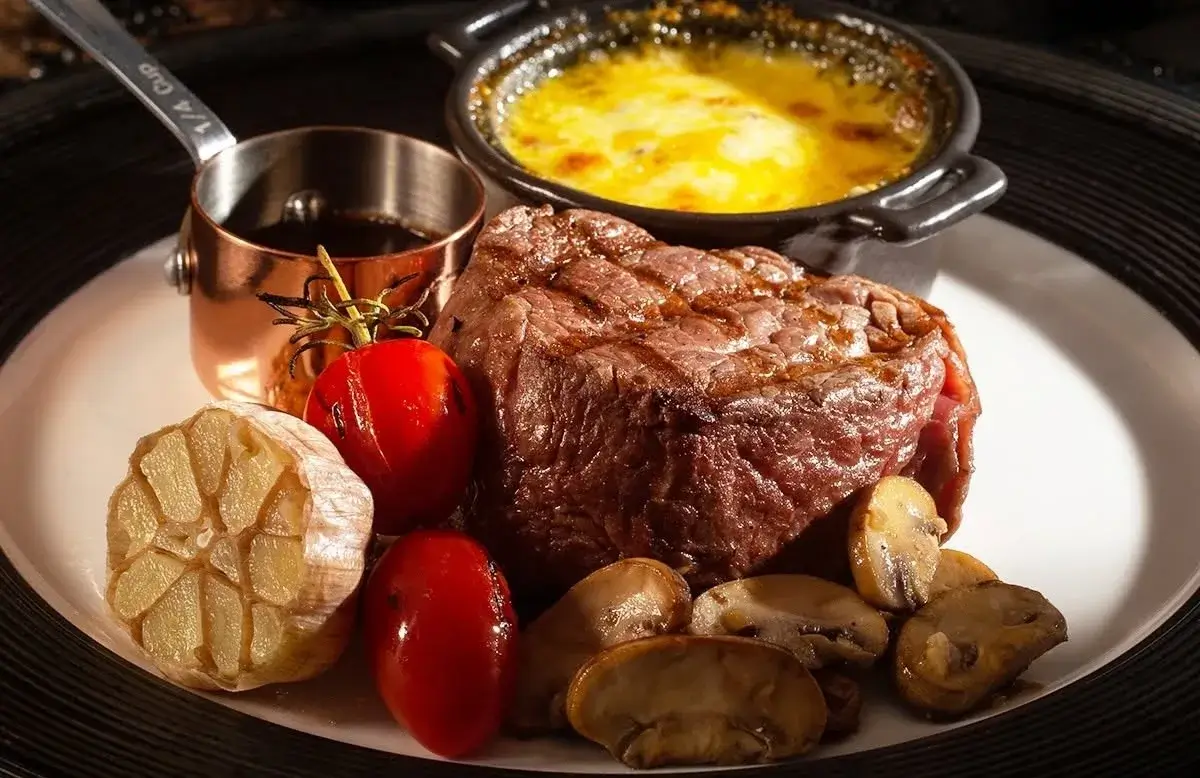 ハノイのJacksons Steakhouse