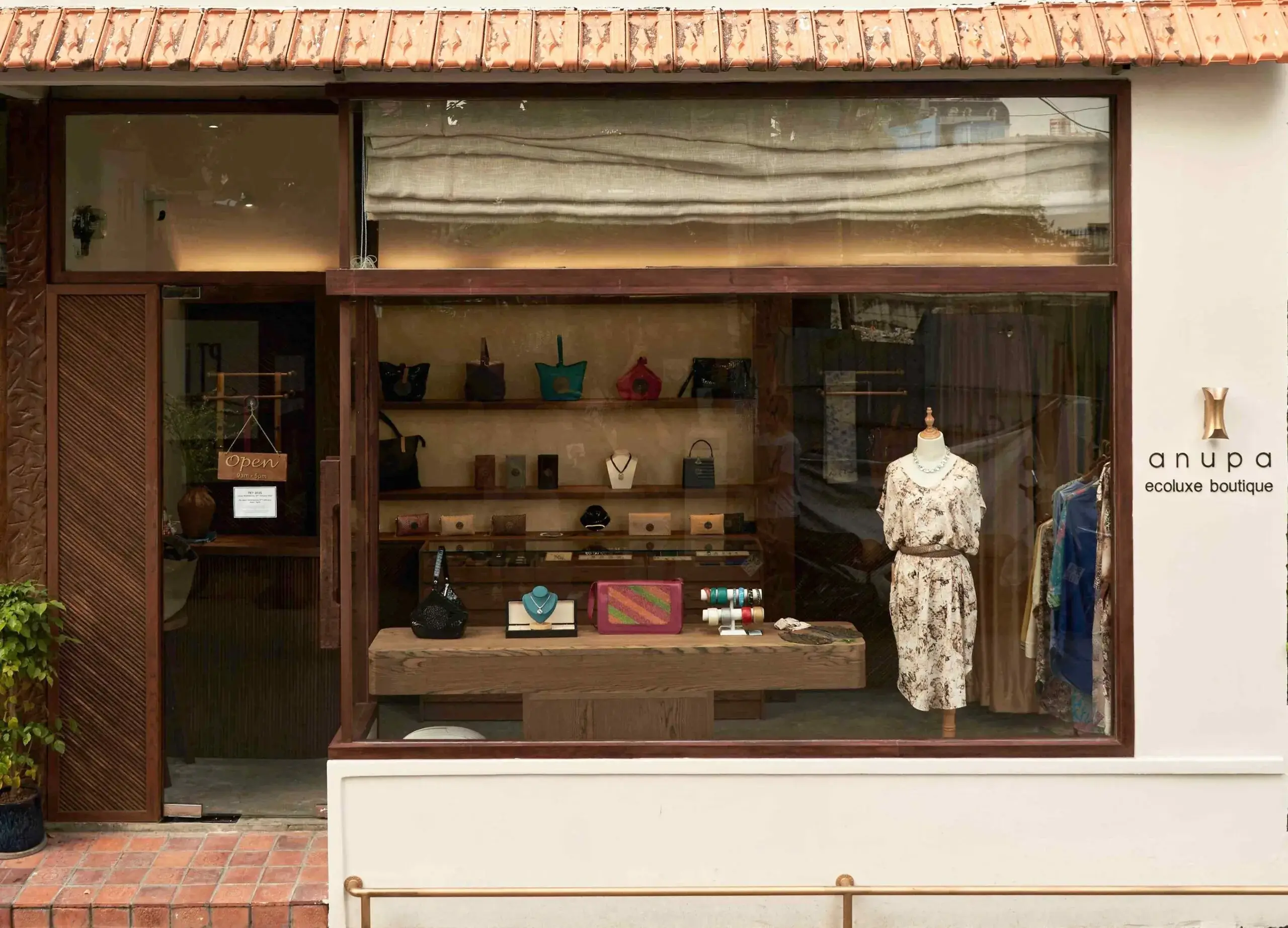 ANUPA ECOLUXE BOUTIQUEの店舗外観