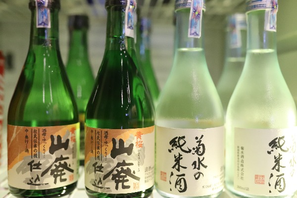 日本酒・梅酒と共に焼き鳥を