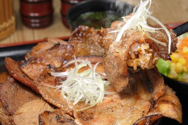 こだわりの豚丼
