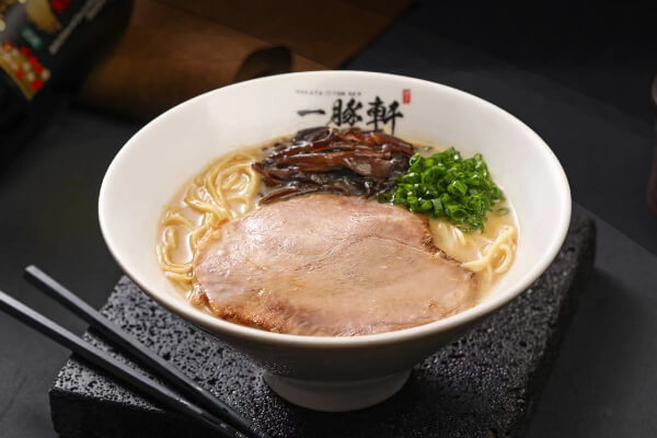 元祖・濃厚豚骨ラーメン