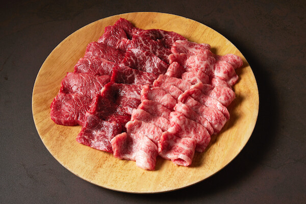 1階には精肉店も