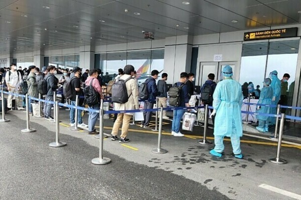 ホーチミン、外国人専門家と家族ら3000人を入国許可へ