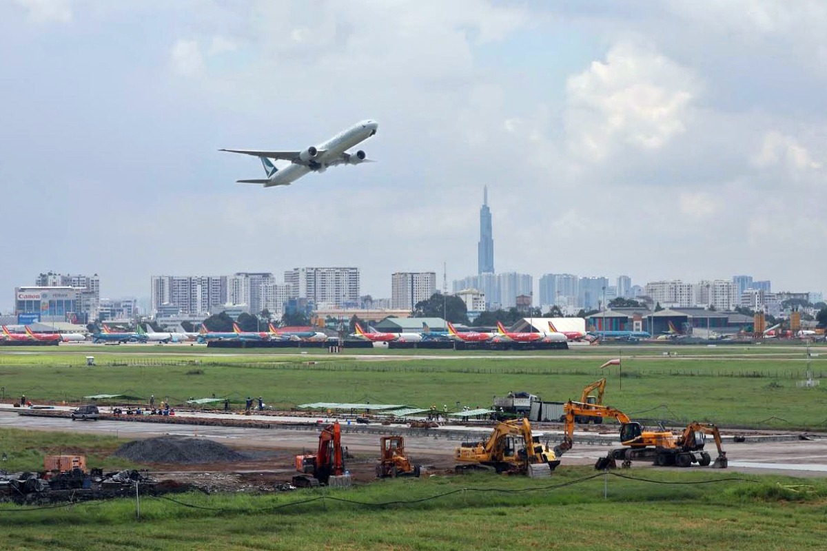 タンソンニャット空港、滑走路の改修工事作業は11月完了か