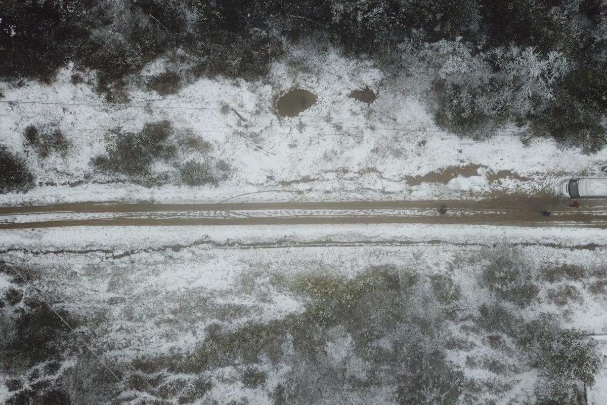 ベトナムで雪景色：寒波襲来で積雪も観光客殺到