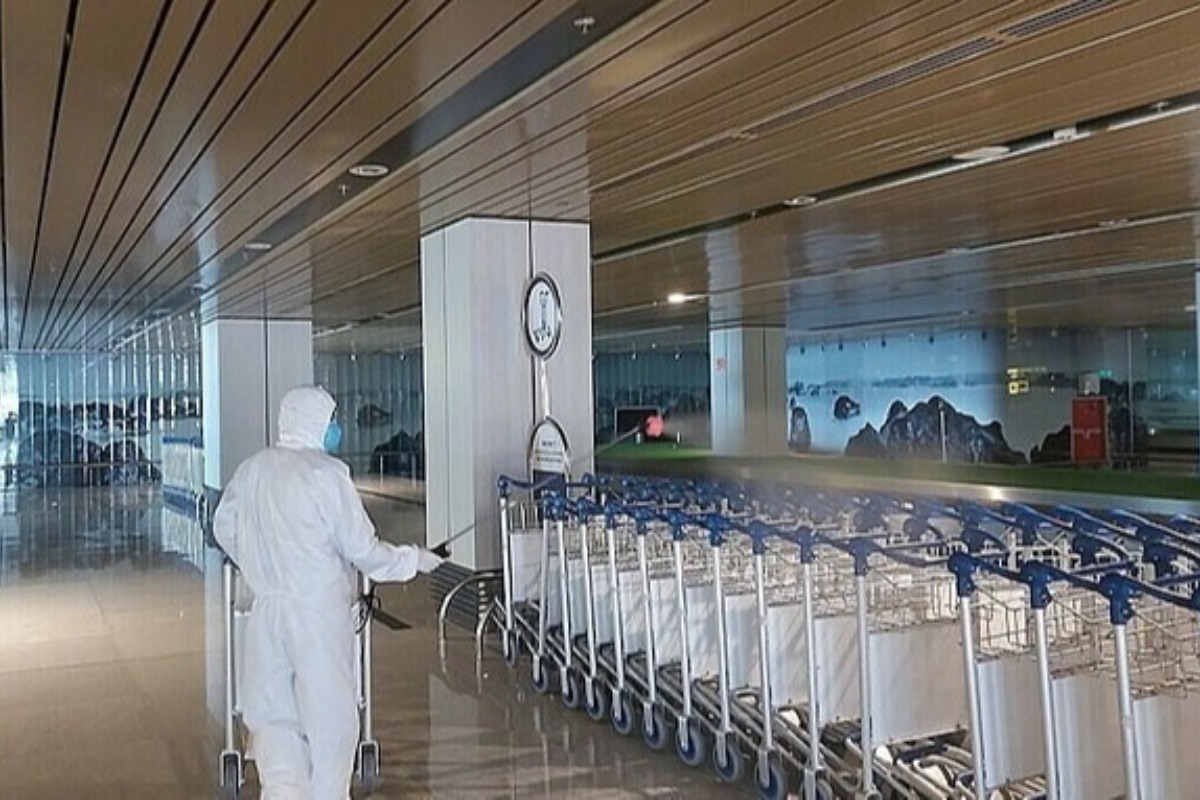 バンドン国際空港、1か月ぶりに再開