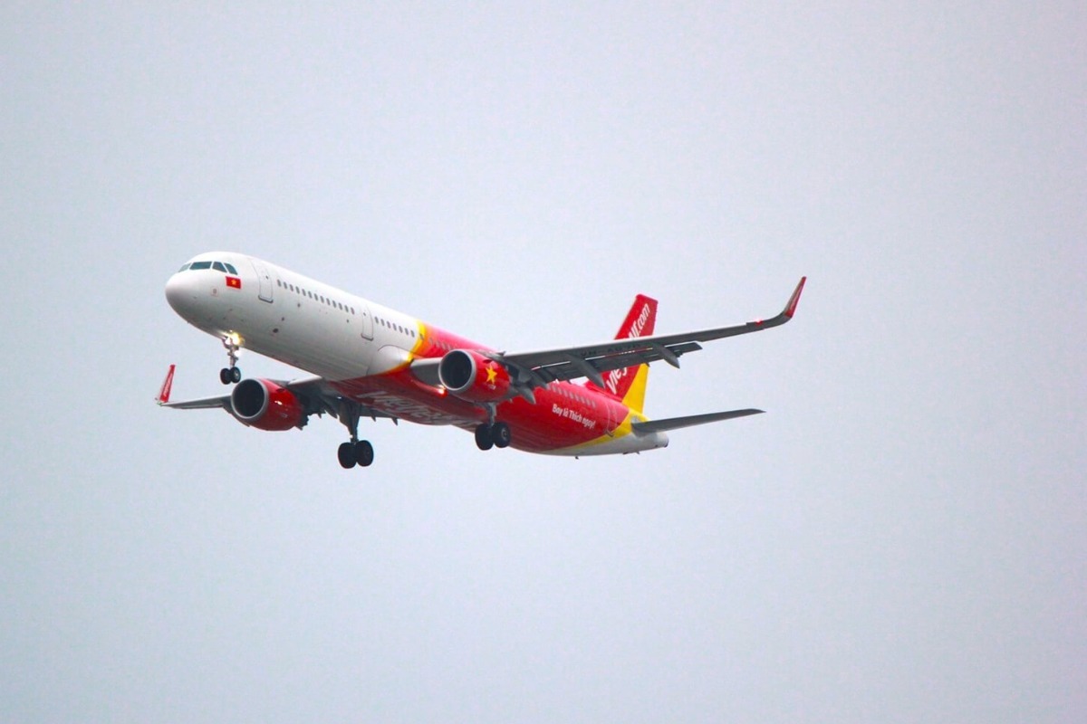 豪雨でノイバイ国際空港の着陸大幅遅延、雨季の航空便遅延が問題に