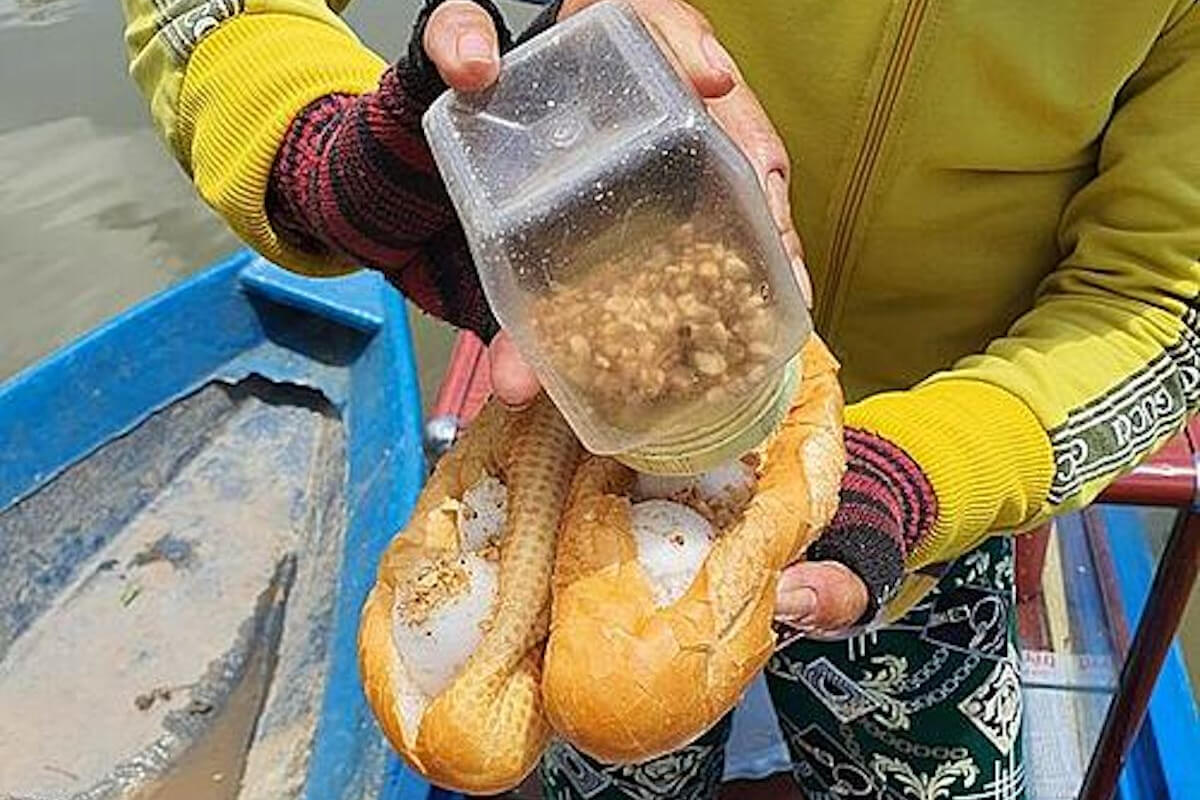 バインミーアイスが人気に、カマウ省で子供のおやつに