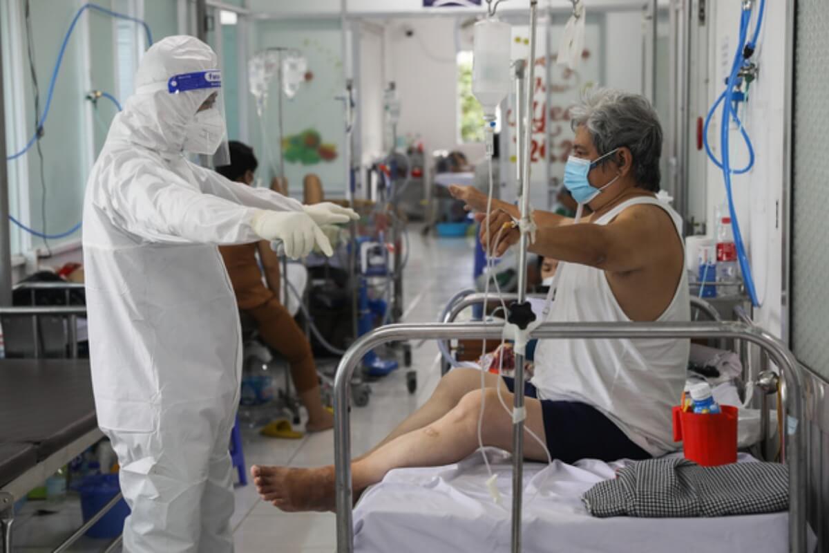 死亡者が少ない新型コロナ感染の増加は集団免疫を高める：専門家