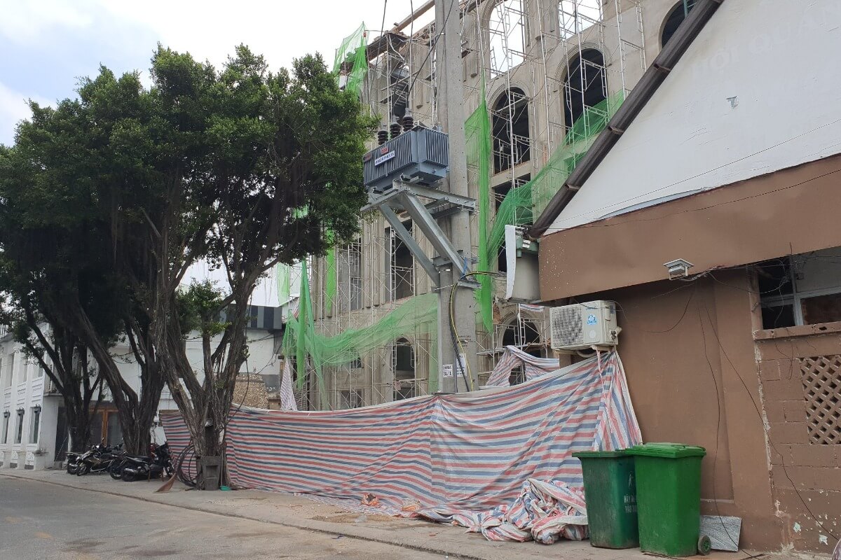 ホーチミンの飲食店建設現場で足場崩壊、2人死亡2人重症