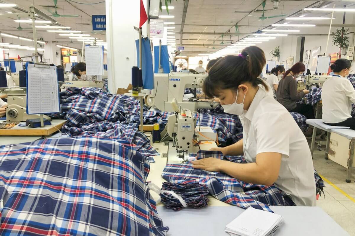 深刻な人手不足、企業は残業時間の上限2倍へ引き上げを要望