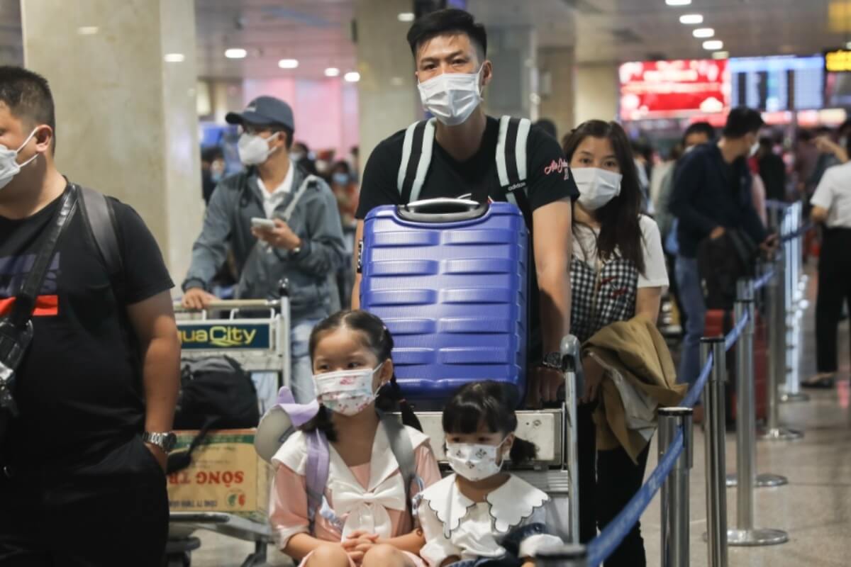 4月末連休の航空運賃が3倍に推移　ベトナム